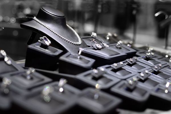 Regirán normas antilavado en comercio de joyas y metales preciosos - MarketData