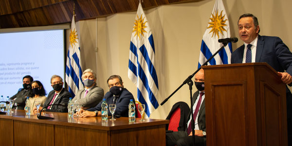 Uruguay definió una agenda quinquenal de acceso a mercados cárnicos