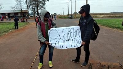 Indígenas vuelven a cerrar ruta en Canindeyú - Nacionales - ABC Color
