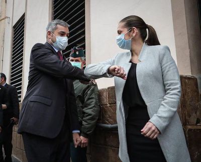 Mario Abdo en busca de un "debate racional" en torno al PGN 2021 - Digital Misiones
