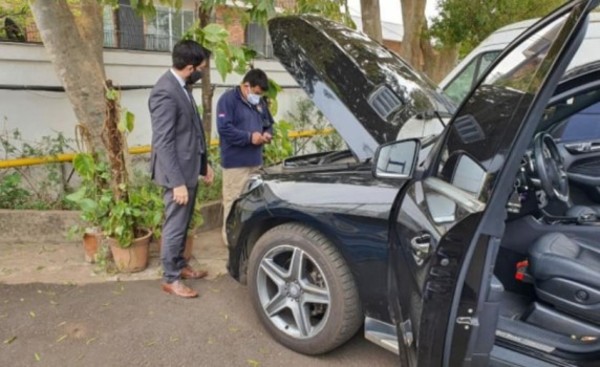 Camioneta de Marly Figueredo es secuestrada por orden del Juez Delmás