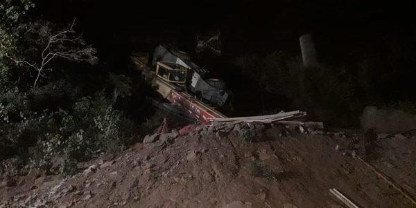 Obrero atrapado en grúa tras accidente en zona de obras del Segundo Puente