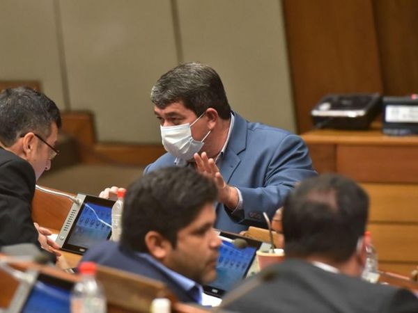 Salvan a diputado de desafuero por desconfiar de Fiscalía