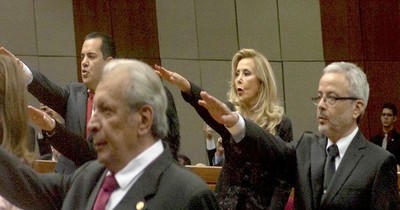 La Nación / Desafuero de Friedmann no corresponde, no fue electo