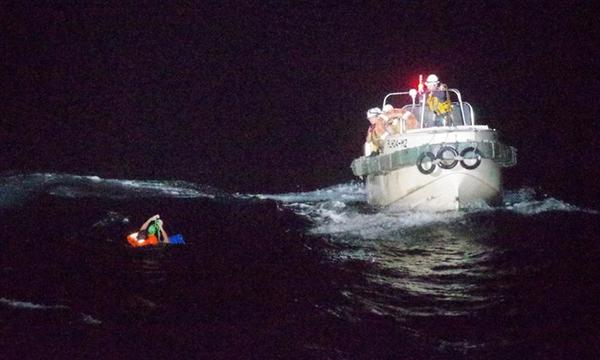 Desesperada búsqueda en las costas de Japón en medio del tifón Maysak: se hundió un carguero con 43 tripulantes y 6.000 vacas – Prensa 5