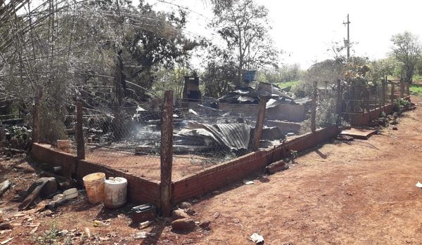 Fuego destruye una vivienda – Diario TNPRESS