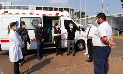 Entregan ambulancia al Hospital Integrado del IPS