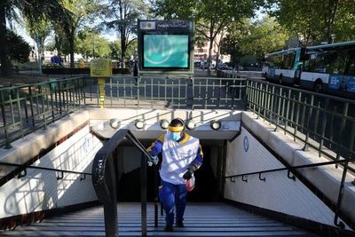 Francia lanza “histórico” plan de rescate centrado en proteger el empleo - Mundo - ABC Color