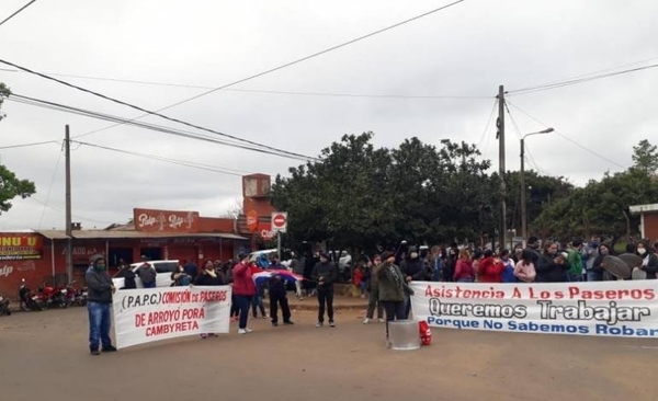 HOY / Encarnación: Trabajadores de frontera protestan y exigen asistencia del Gobierno