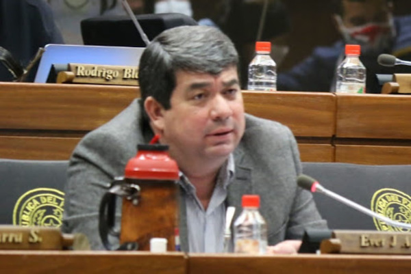 Kattya González despotrica contra protectores de Noguera: 'Paraguay retrocedió 7 años'