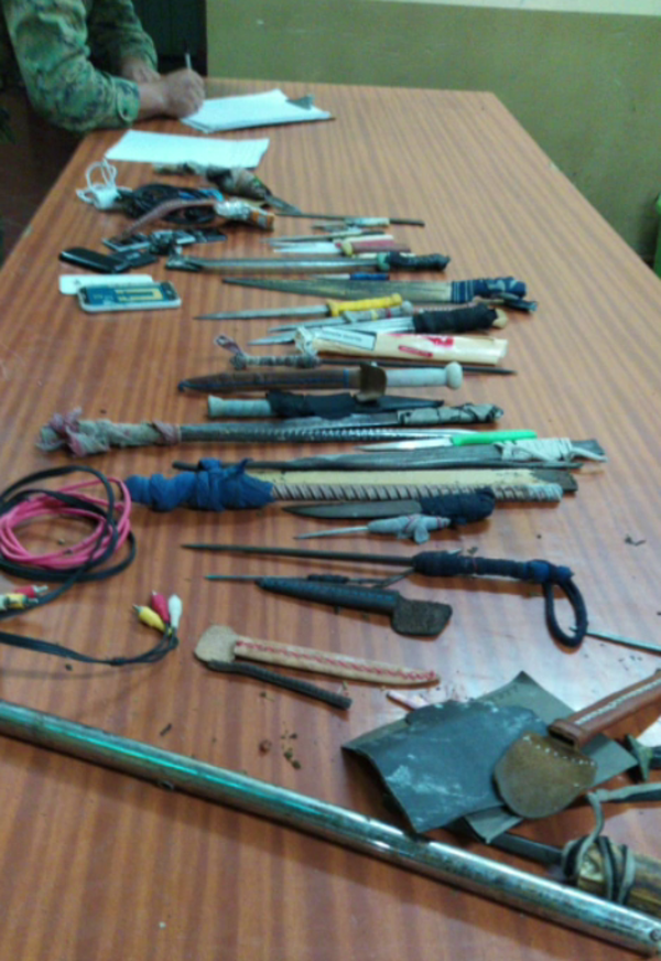 Tras requisa, hallan armas blancas y celulares en Penal de San Pedro