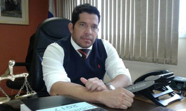 Juez ordena detención del primo y de la contadora de Friedmann