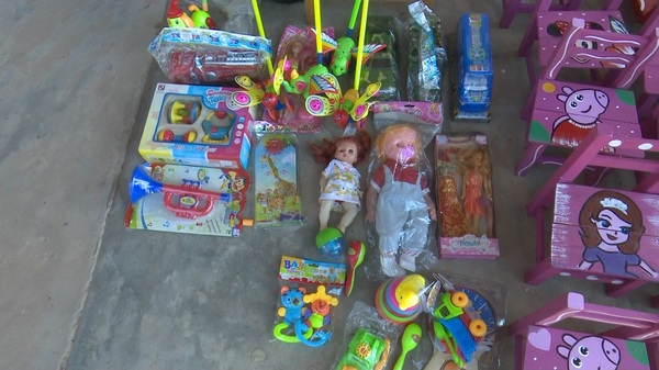 Fundación de médicos dona juguetes para niños del Chaco