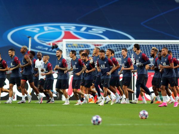 Otros tres jugadores del PSG dan positivo por coronavirus
