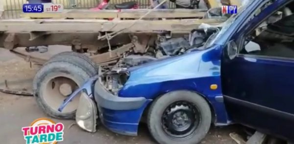 Aparatoso accidente en zona de Semidei | Noticias Paraguay