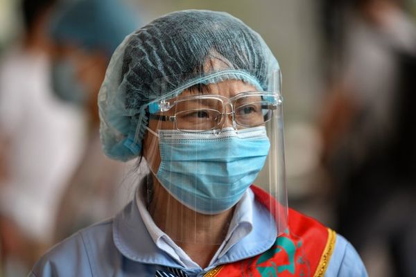 Unos 7.000 trabajadores de la salud murieron por covid-19 en el mundo, según AI - Mundo - ABC Color