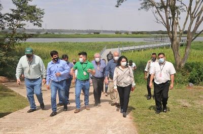 Proyectan integrar Refugio Mbaracayú y costanera para explotación turística en Salto - Nacionales - ABC Color