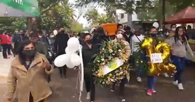 Justicia y castigo ejemplar piden durante sepelio de joven asesinado en Itá - Nacionales - ABC Color