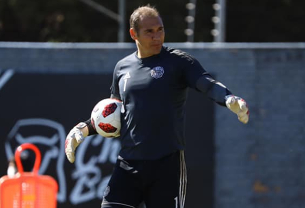 Olimpia prepara seis cambios para recibir a Nacional