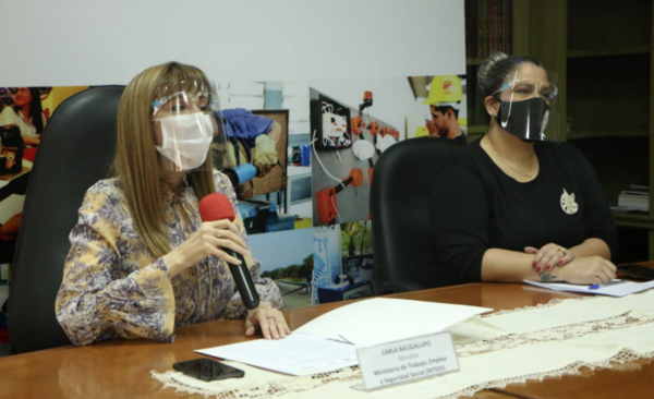 HOY / Obreros no dejarán que Ministerio de Trabajo modifique ley de aguinaldo