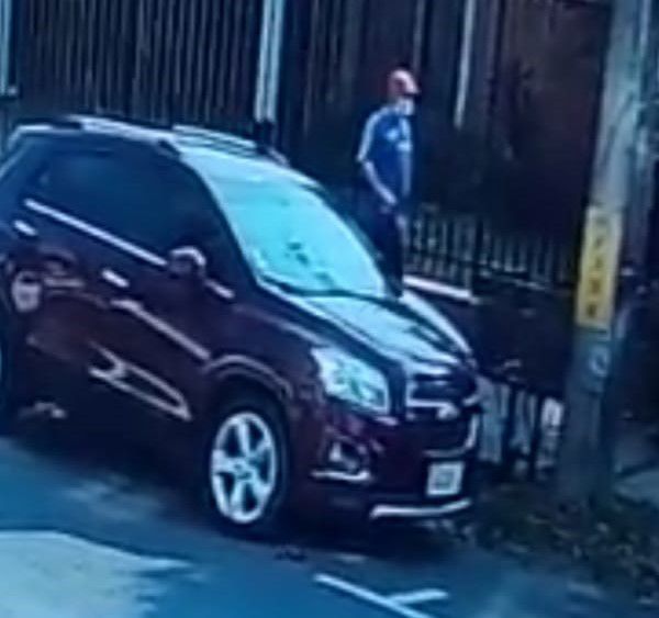 Piden ayuda para identificar a robacoches y encontrar camioneta hurtada  - Nacionales - ABC Color