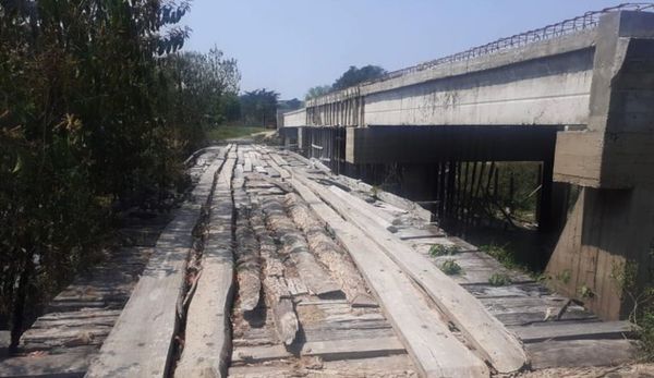 Construcción de puente está parada hace un año - Nacionales - ABC Color