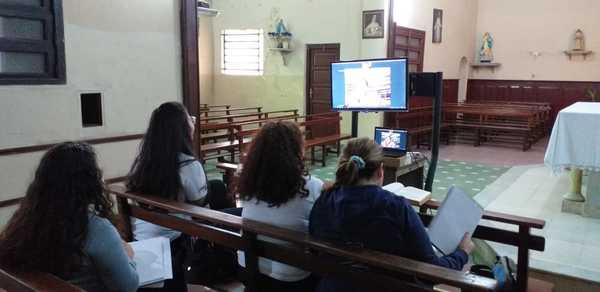 Internas, funcionarias y agentes penitenciarias retoman sus estudios universitarios desde el Buen Pastor » Ñanduti
