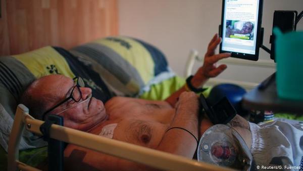 Hombre con enfermedad incurable se dejará morir en directo - ADN Paraguayo