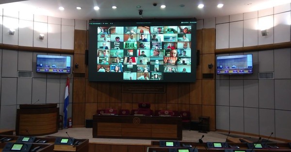 La Nación / Debaten proyecto de ley sobre igualdad salarial entre hombres y mujeres
