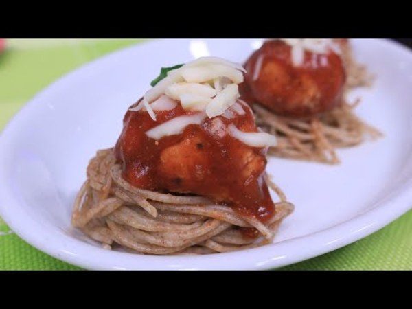 Albóndigas de ricotta y tomates secos con espaguetis integrales | Receta en VLT