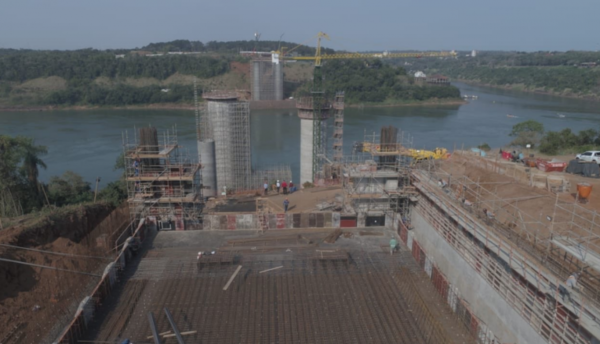 HOY / Obras en Puente de la Integración no se detienen
