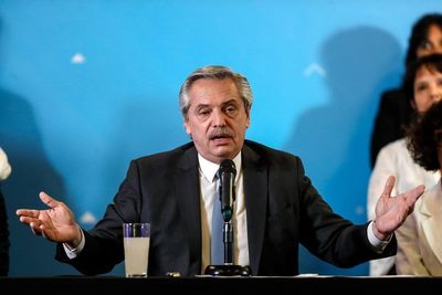 Argentina renueva programa de ayuda estatal para el pago de salarios privados - MarketData