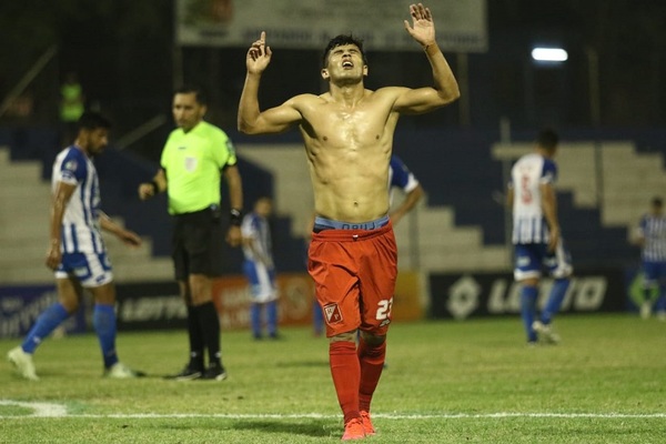 Marcelo González le da el triunfo al Kelito