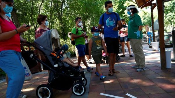 España reportó más 10.000 nuevos casos de coronavirus y 256 muertos en la última semana