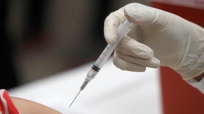 Crónica / Kuña mbarete sha probó ashá la vacuna, viste