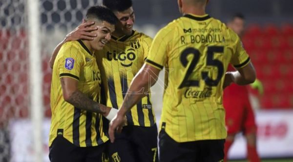 Tuvo chances y lo liquidó para seguir dando pelea en el torneo