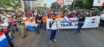 “Me arrepiento de haber votado por este Presidente”, dice manifestante en Ciudad del Este - ABC en el Este - ABC Color