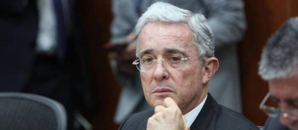 Rechazan petición de libertad del expresidente Álvaro Uribe