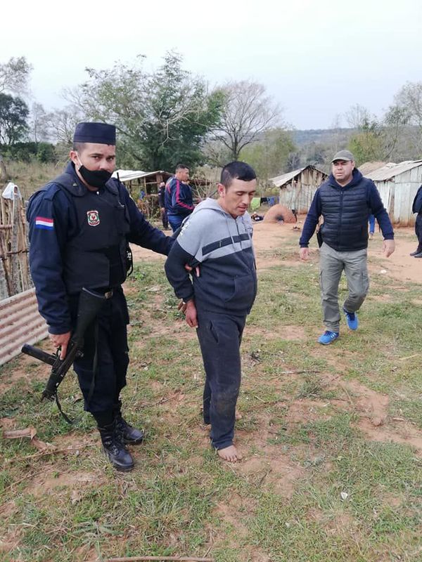 Detienen a dos supuestos abigeos durante allanamiento en 3 de Mayo - Nacionales - ABC Color