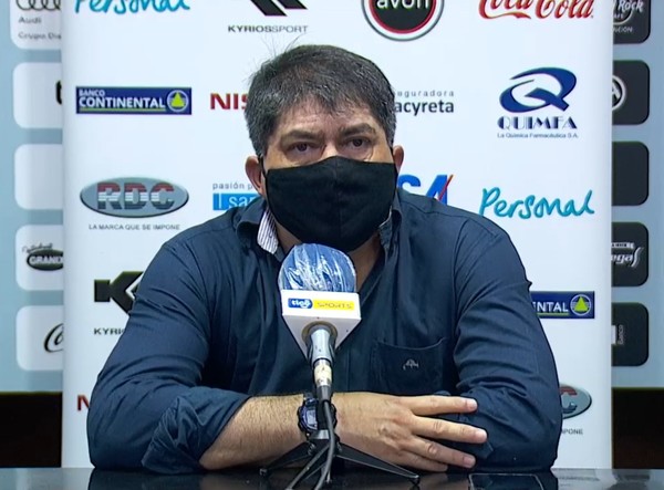 Roberto Torres considera que su equipo brindó chances a Olimpia