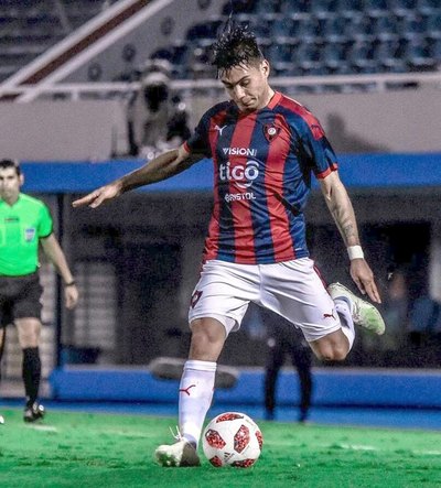 Crónica / Cerro se mide ante un verdugo moribundo