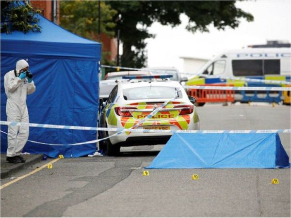 Un muerto y 7 heridos en los apuñalamientos en Birmingham