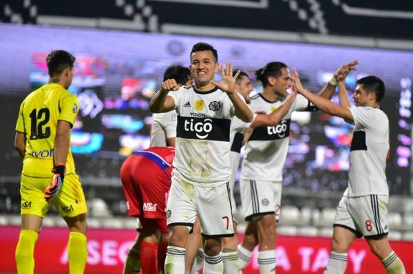 Olimpia golea a Nacional en Para Uno y no tira la toalla