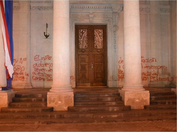 Iglesia Católica hace un llamado a la paz y al diálogo