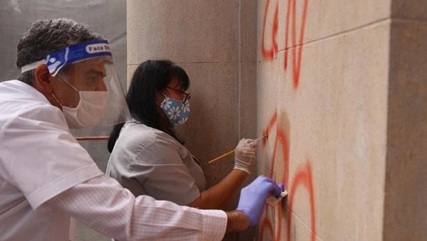 Reparan daños en fachada del Panteón de los Héroes | Noticias Paraguay