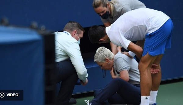 Novak Djokovic es descalificado del US Open por darle un pelotazo a una jueza de línea - ADN Paraguayo