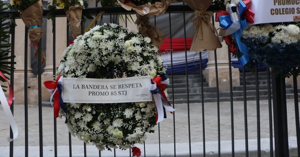 La Nación / “Agredir símbolos patrios implica acto de ignorancia agresiva”