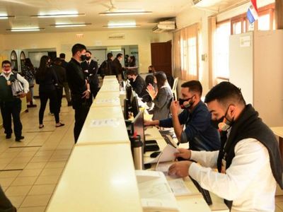 Municipalidad busca pagar la mitad del salario a contratados en CDE