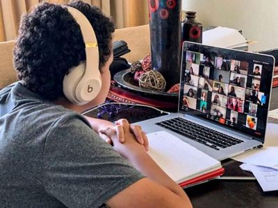 El cinedebate para reinventar la actividad grupal vía digital