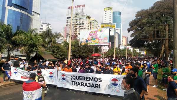 “Queremos trabajar” fue el grito que retumbó en las calles de Ciudad del Este